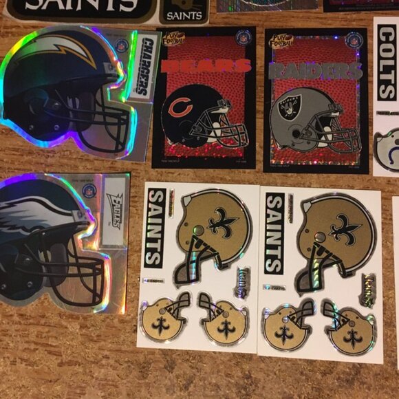 LOT OF 20 NFL HELMET PRISM STICKERS 1993 1999 NBA MLB 1996 - Picture 2 of 8